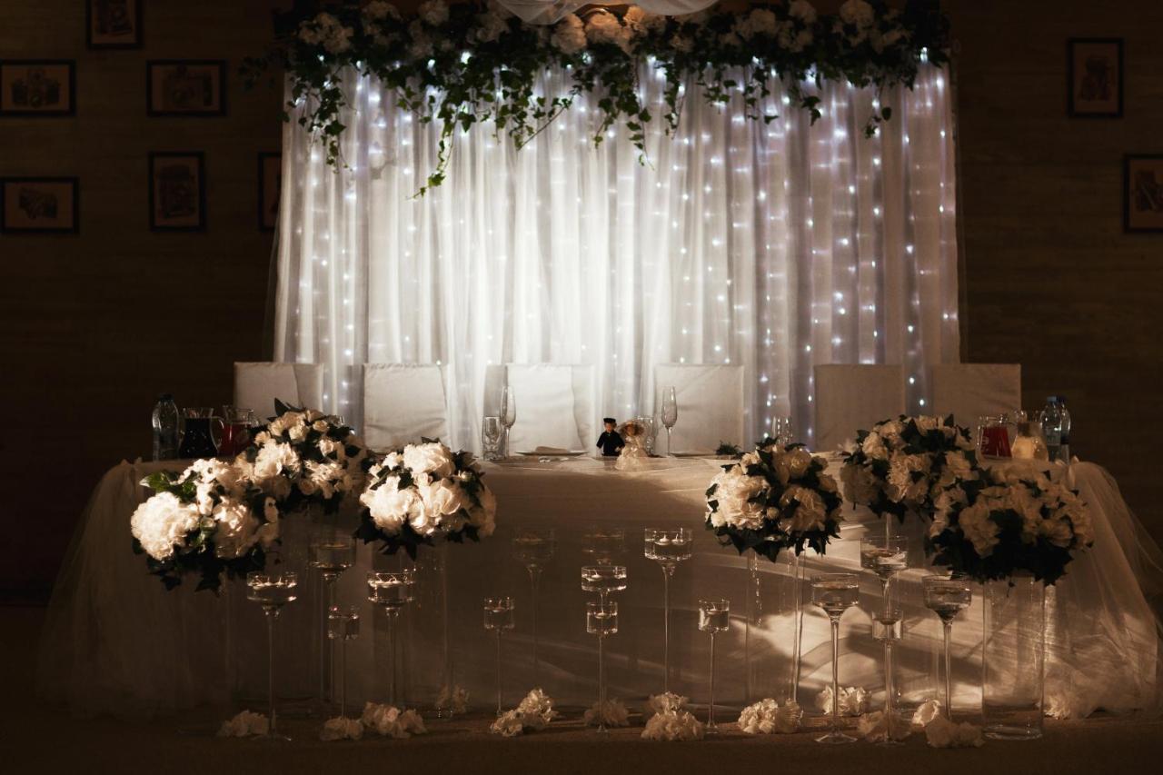 Pieno Piano Hotel Rivne Buitenkant foto