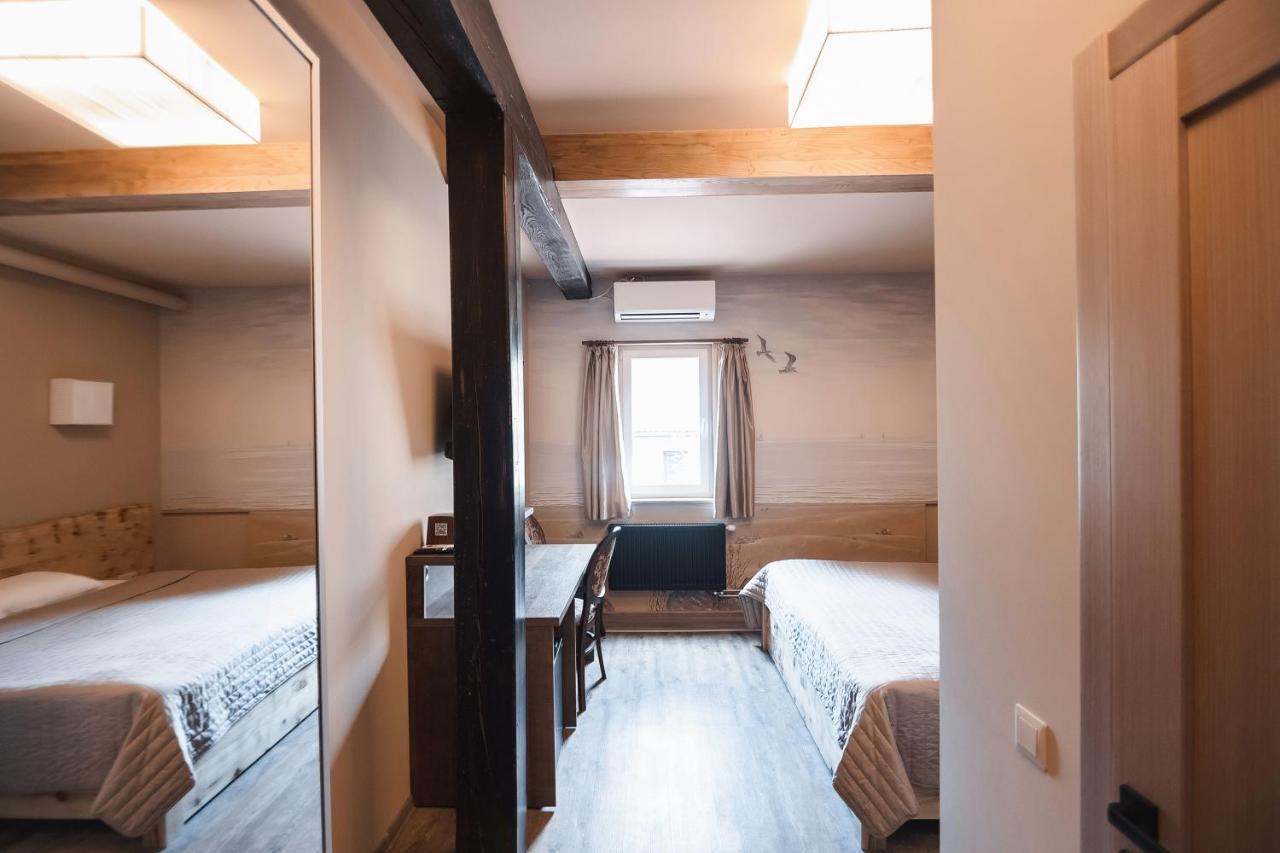 Pieno Piano Hotel Rivne Buitenkant foto