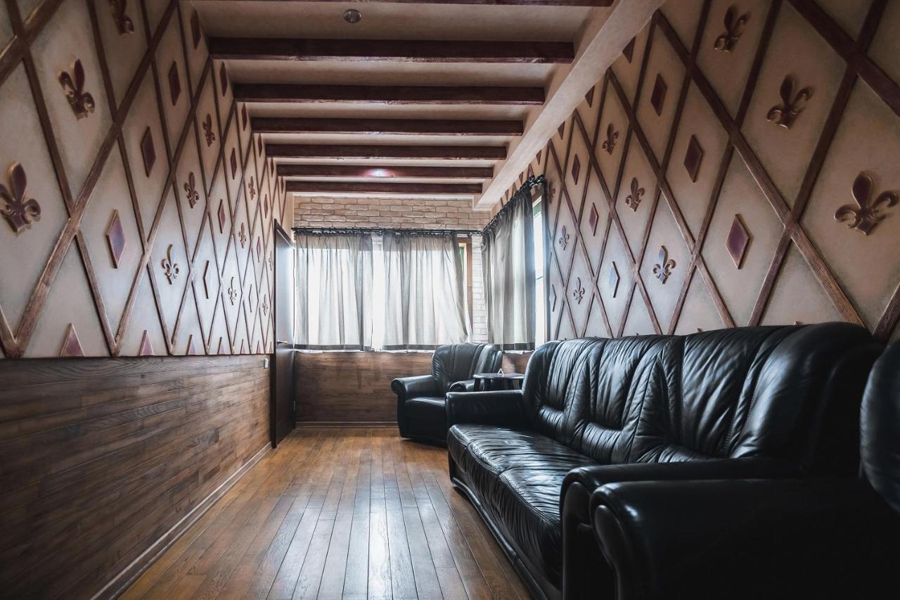 Pieno Piano Hotel Rivne Buitenkant foto