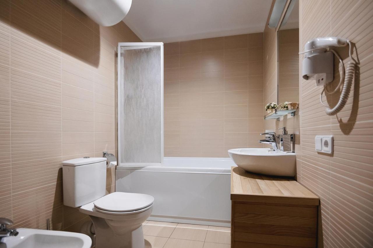 Pieno Piano Hotel Rivne Buitenkant foto