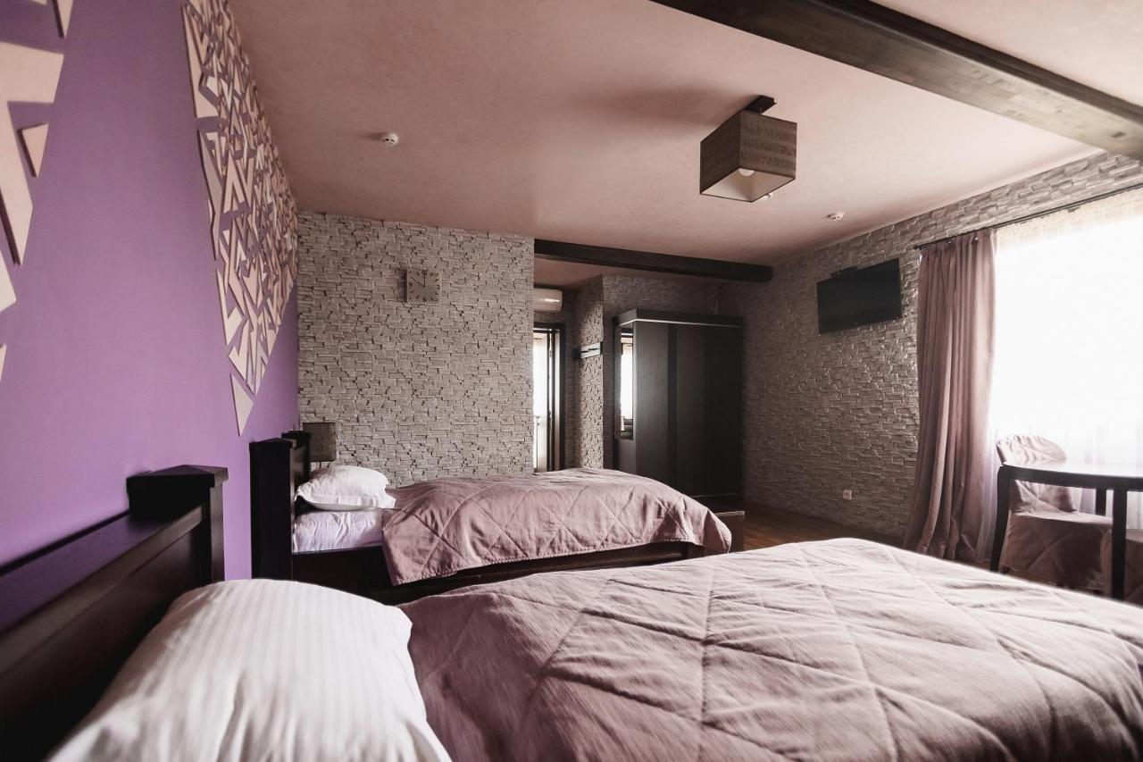 Pieno Piano Hotel Rivne Buitenkant foto