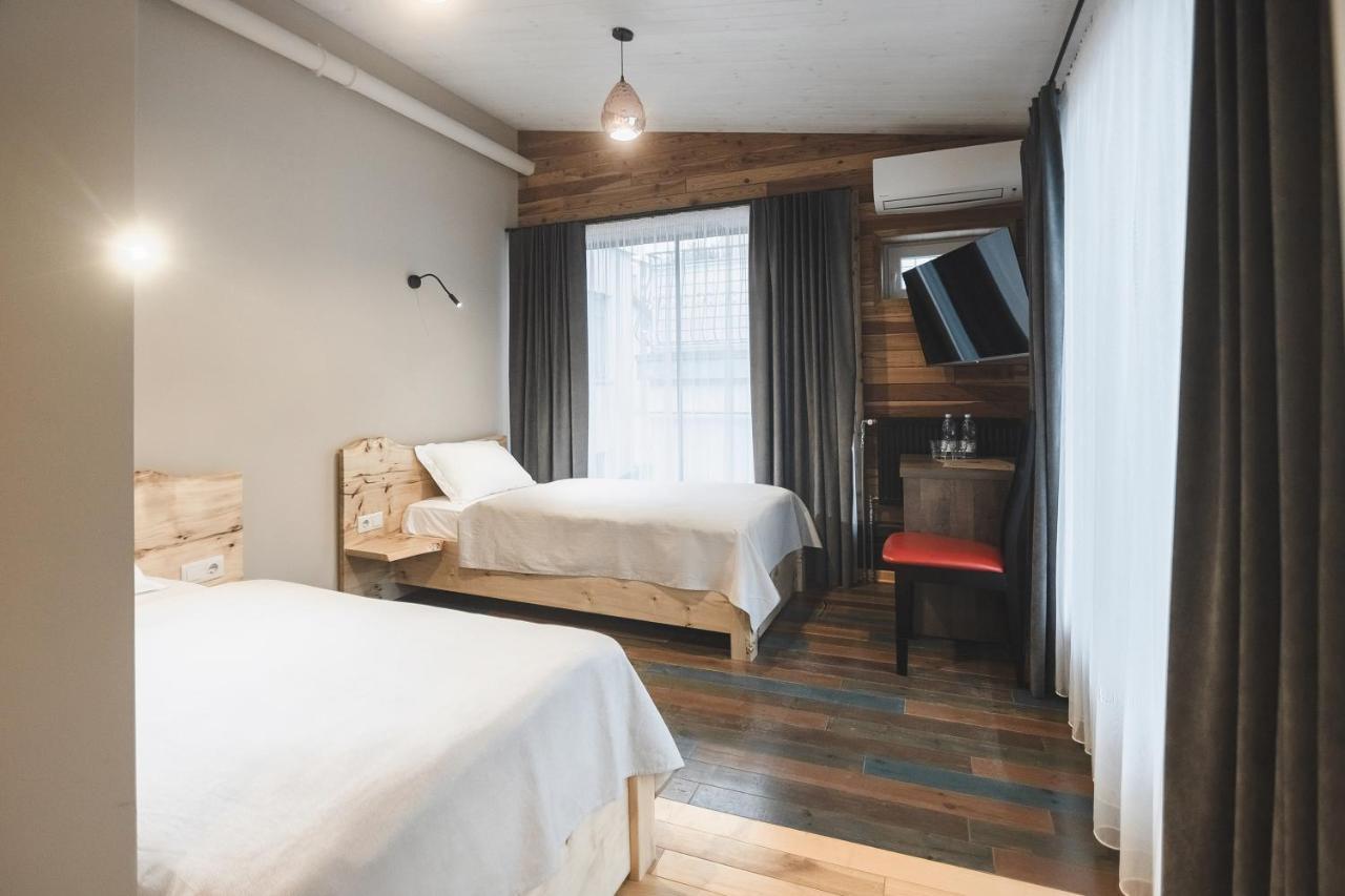 Pieno Piano Hotel Rivne Buitenkant foto